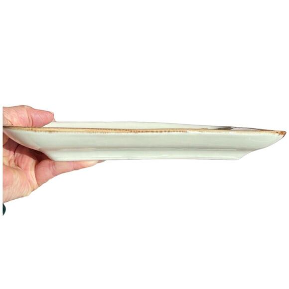 Ceramic Made in Portugal Honeybees 9.75” x 6” Tidbit Tray - Picture 5 of 7